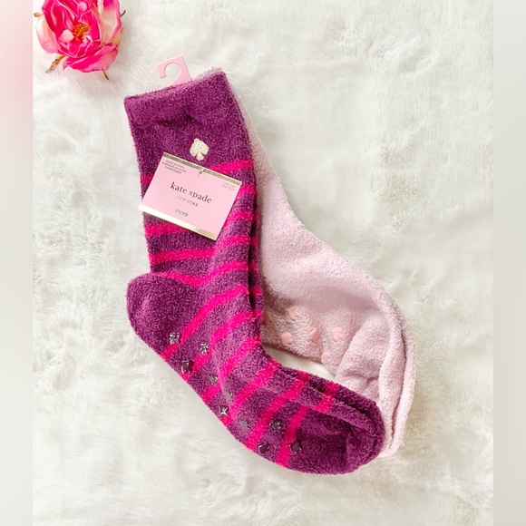 New with tags KATE SPADE 2Pk Super Soft SOCKS with No Slip Grips! Maroon & Pink - Picture 2 of 4